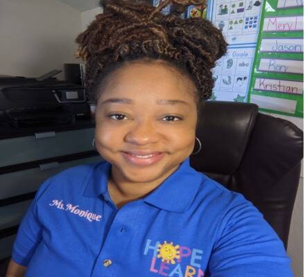 Monique Harris '01